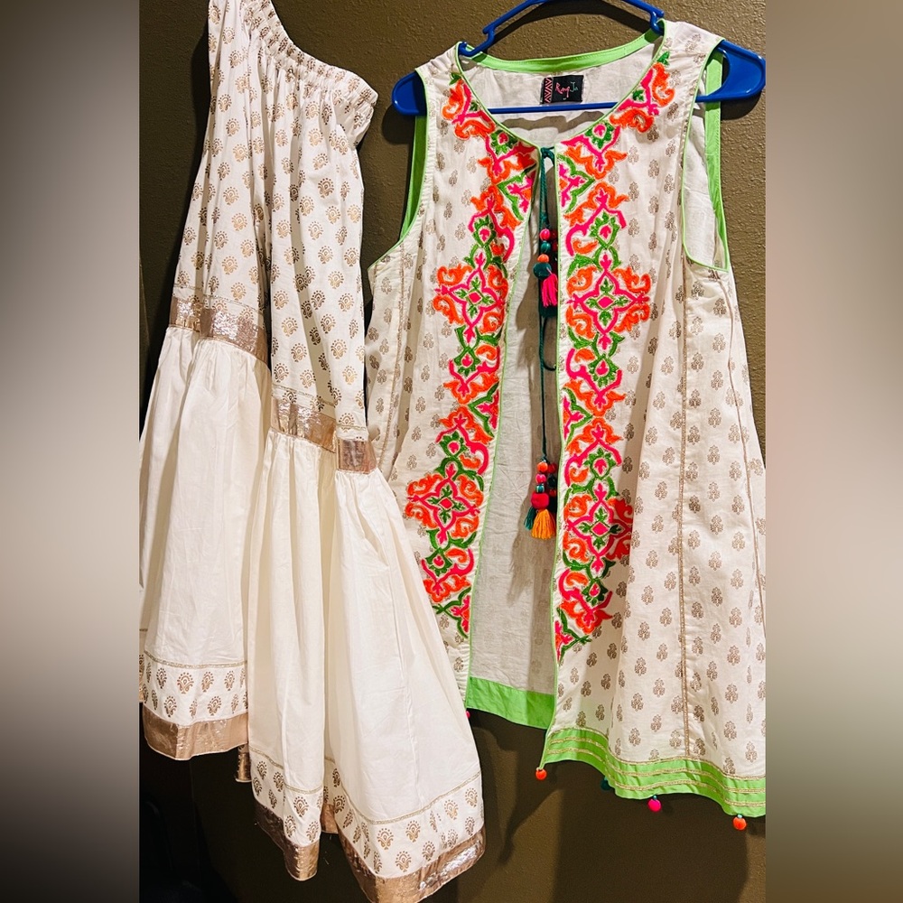 2 pieces Cotton Ghrarra Set with Gotta Work, Thread embroidered, woven tussles.